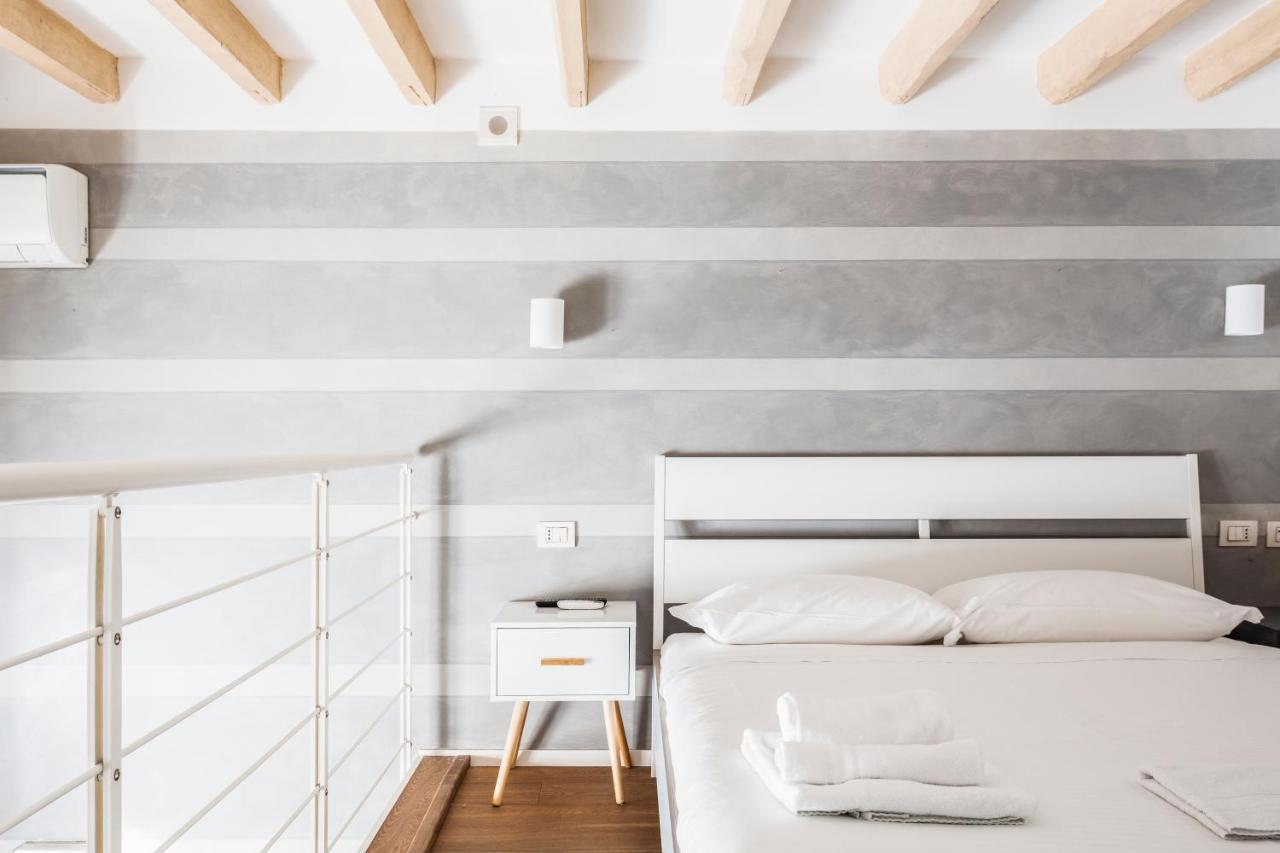 Awesome Loft In The City Center Of มิลาน ภายนอก รูปภาพ